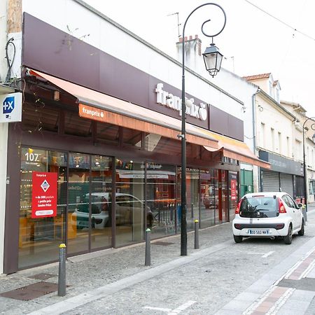 La Teranga - Wifi - Coeur De Ville - Gare Les Mureaux Bagian luar foto